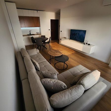 Cloud 10 Apartment Vlore Ngoại thất bức ảnh